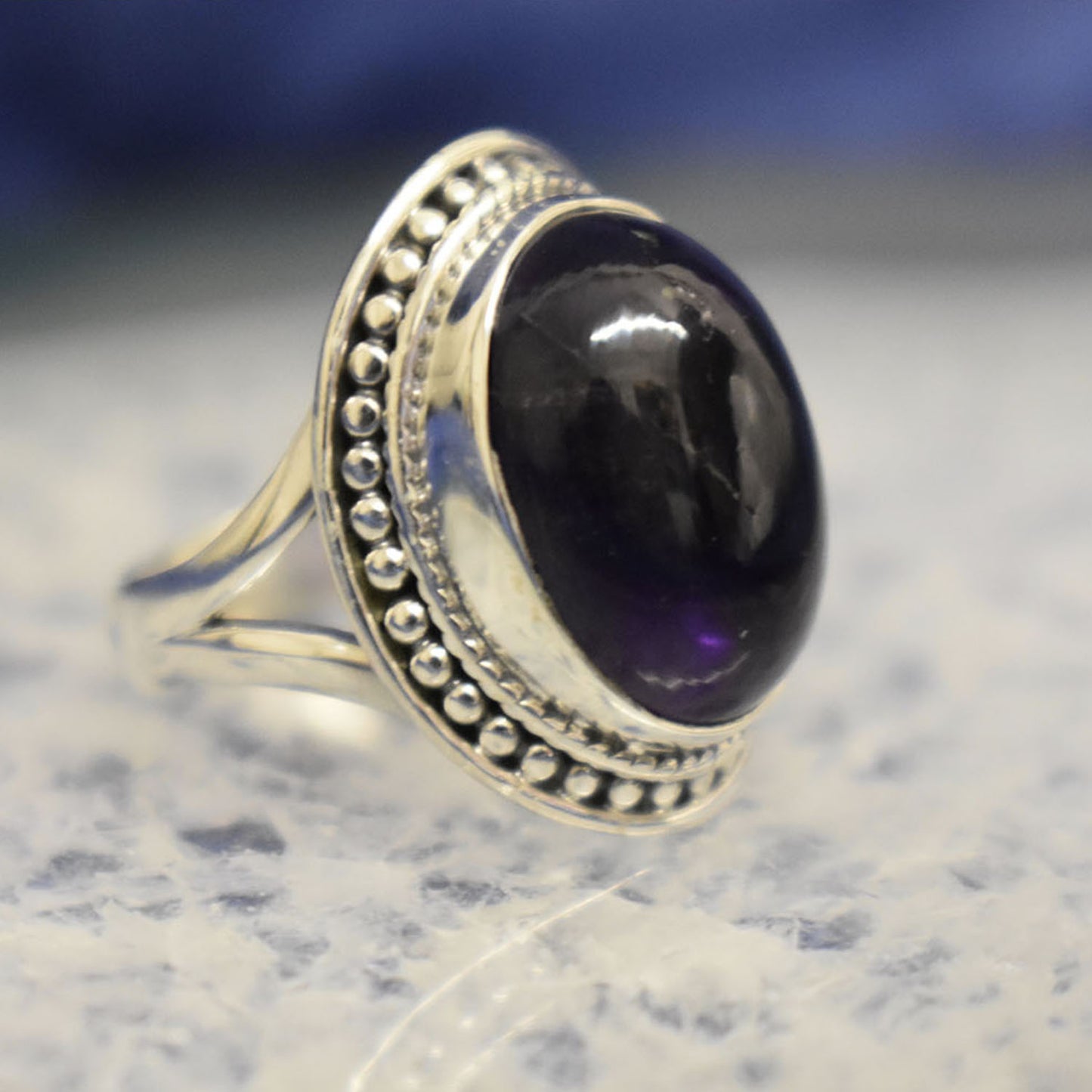 Ganesha Handicrafts-Amethyst Oval Dotted Ring, Amethyst Dotted Ring, Oval Amethyst Dot Ring. Womens Ring, Women Amethyst Oval Dotted Ring, Fashion for Womens Ring. Womens Ring, BLock Colour Amethyst oval Dotted Ring, Ring, Dotted Ring, Women's Ring, Ring Collection.