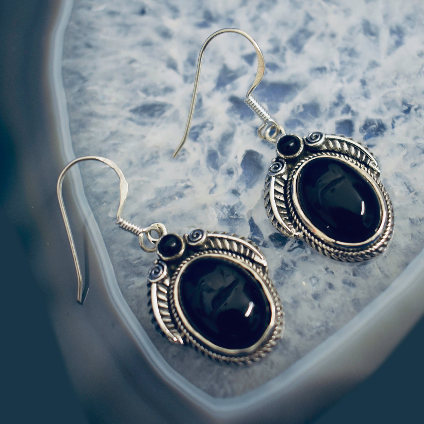 Ganesha Handicrafts, Detailed Onyx Earrings, Onyx Earrings, Womens Trending Earrings, New Model Women's Earrings, Women's Modern Earrings, Womens stylish Earrings.