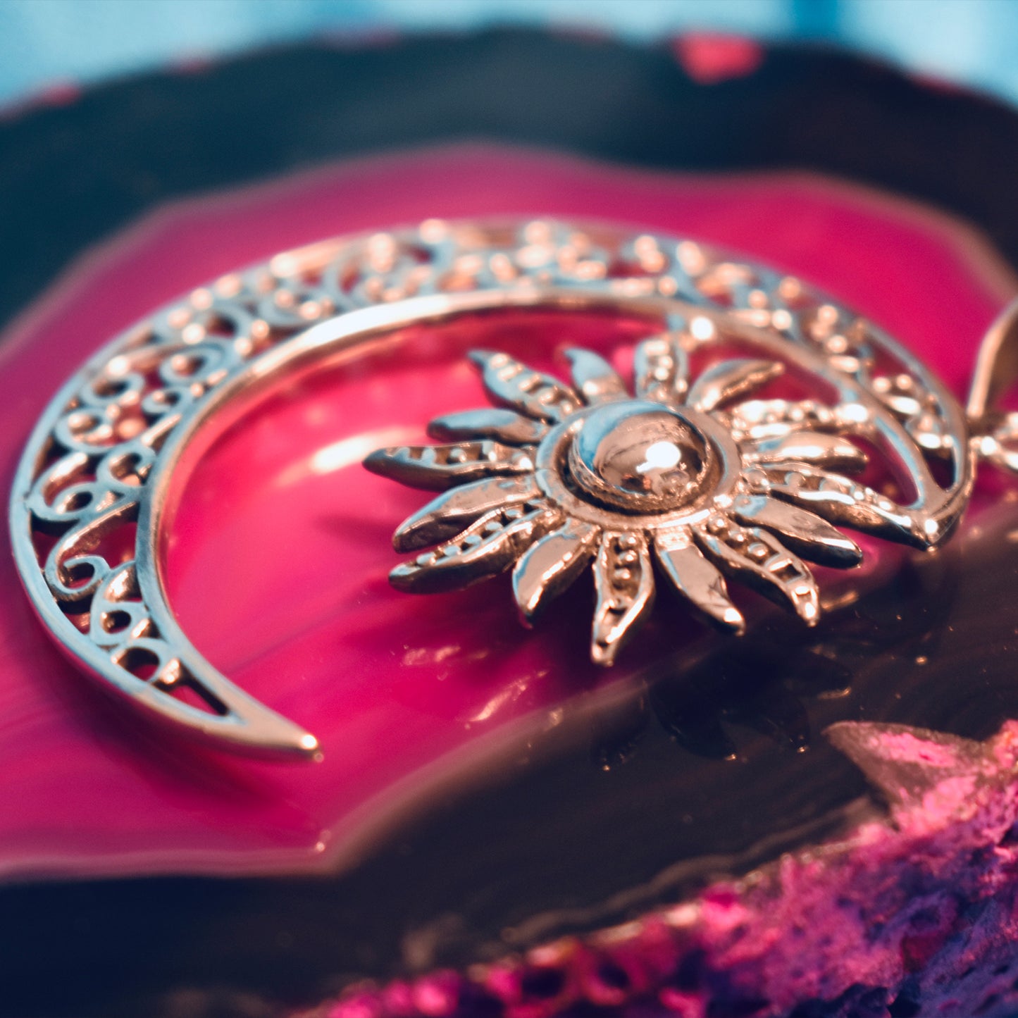 Ganesha Handicrafts, Large Moon and Sun Pendant(925), 925-Sun model Pendant, 925-Moon Model Pendant, Womens Trending Pendants, New Modern Stylish pendant, Women's Traditional Pendant.
