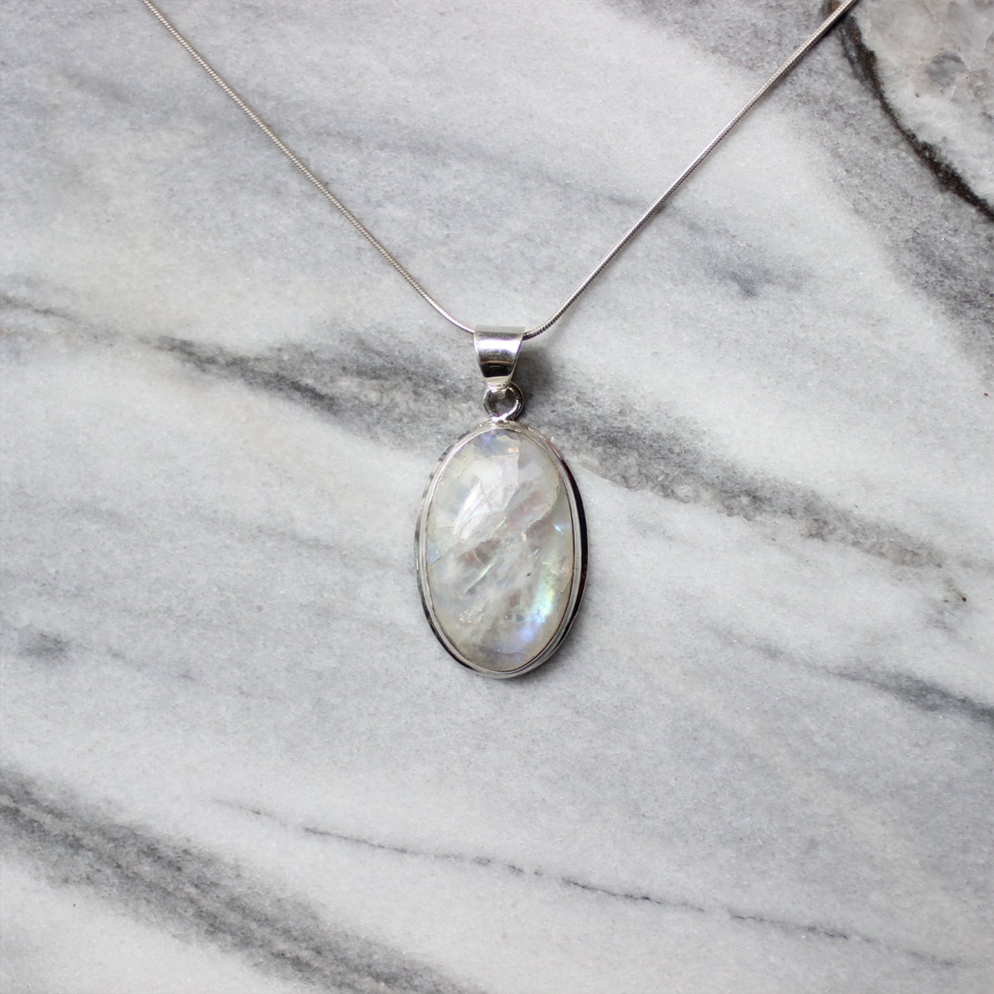 Ganesha Handicrafts, Natural Labradorite 925 Sterling Silver Pendant, Natural Labradorite, 925 Sterling Silver Pendant, Womens Trending Pendant, Womens fashion Pendant, Womens Modern 925 Silver Pendant.