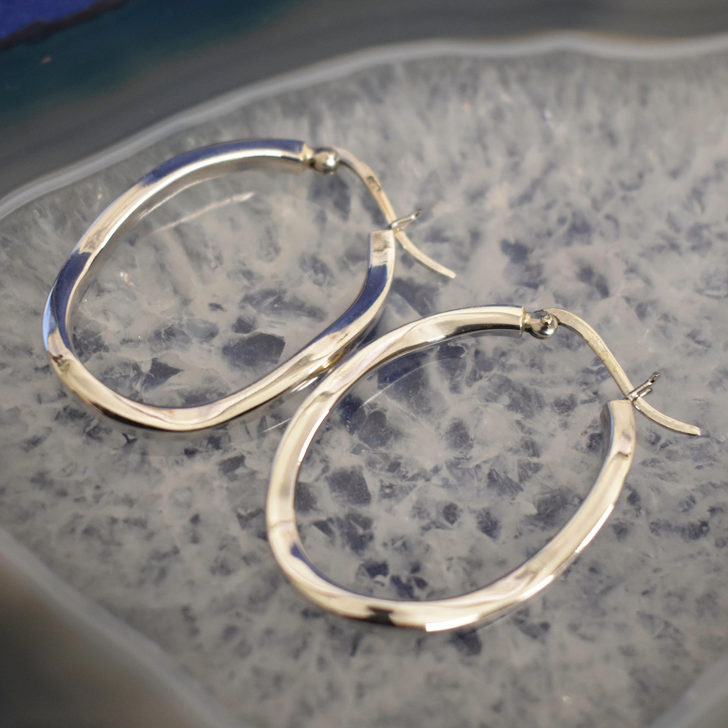 Ganesha Handicrafts, Oval Hammered Hoops, Hammered Hoops, Oval Hoops, Women's Oval Hoops, Womens Trending Hoops, New Model Womens hoops, Womens Modern Hoops, New Modern Women's Hoops.