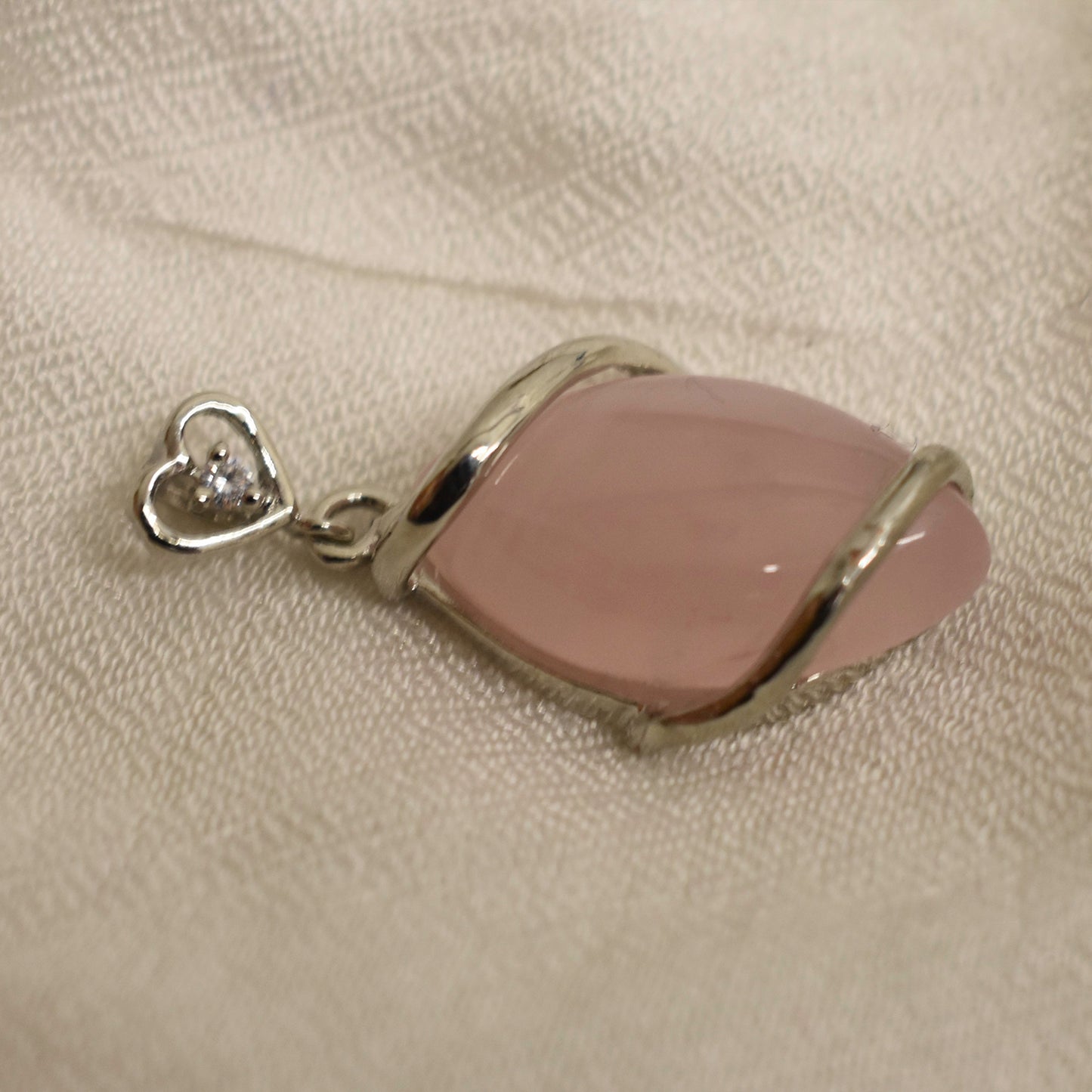 Ganesha Handicrafts, Rose Quartz Costume Pendant, Rose Costume Pendant, Rose Quartz Pendant, Womens Trending Pendant, New Model Pendant, Women's Modern Pendant, Fashion for Women's Pendant.