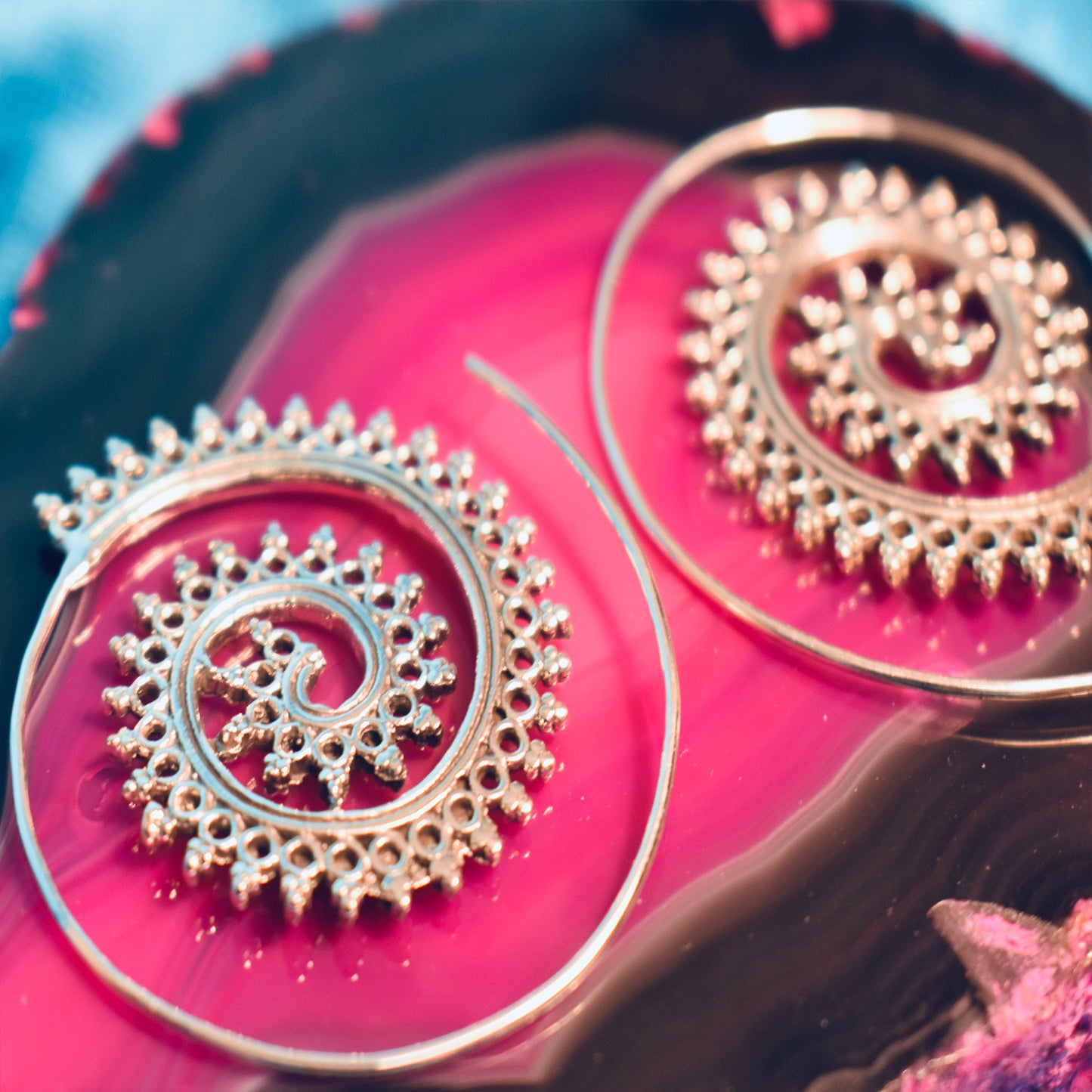 Ganesha Handicrafts, Spiral Detailed Hoops, Spiral Hoops, Womens hoops, New Trending Hoops, Womens Fashion Hoops, Women's Modern Hoops.