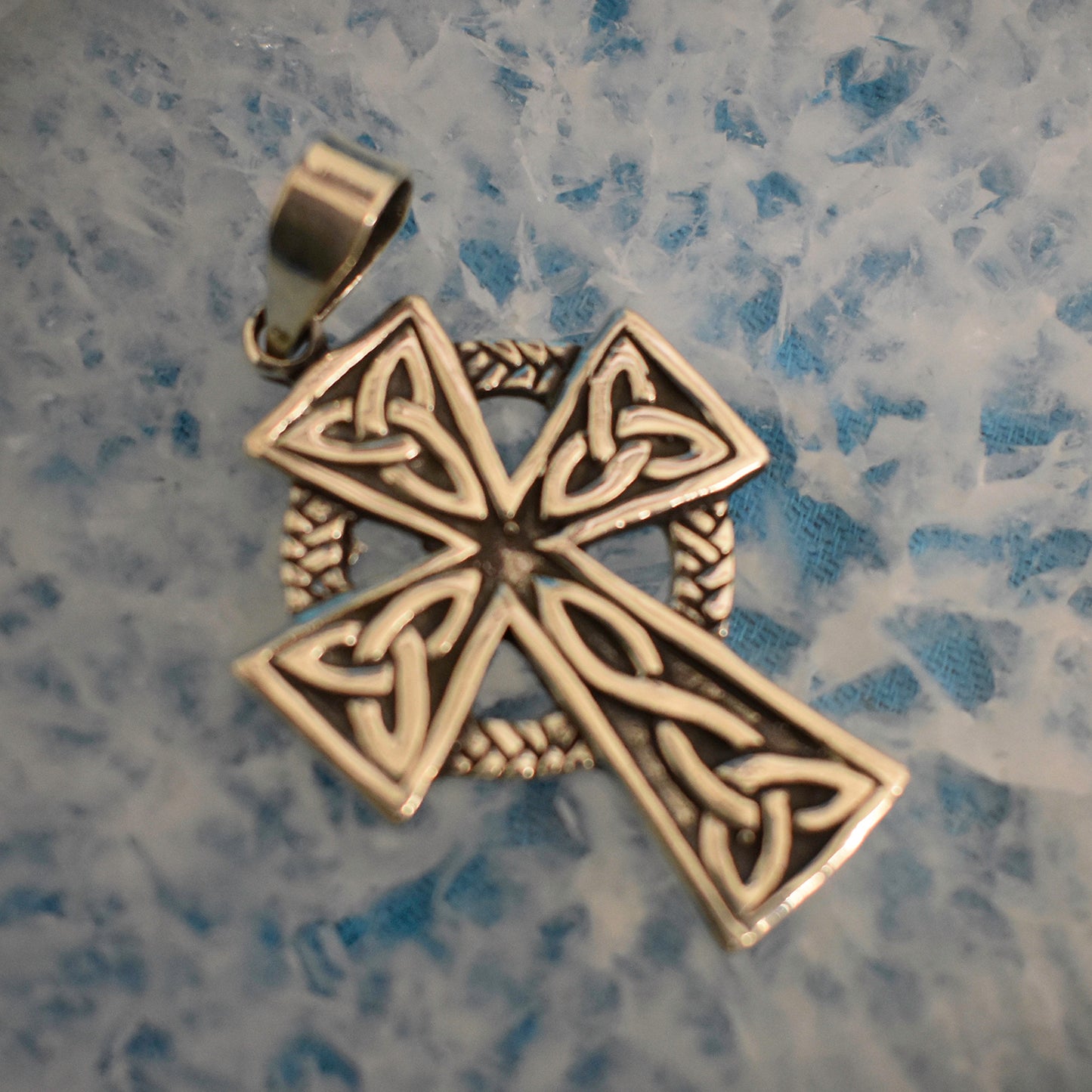 Ganesha Handicrafts, Sterling Silver Celtic Cross Pendant (925), Silver Celtic Cross Pendant, 925-Sterling Silver Pendant, Bisexual Pendant, Womens Modern pendant, Boys Modern Pendant, New Trending Pendant.