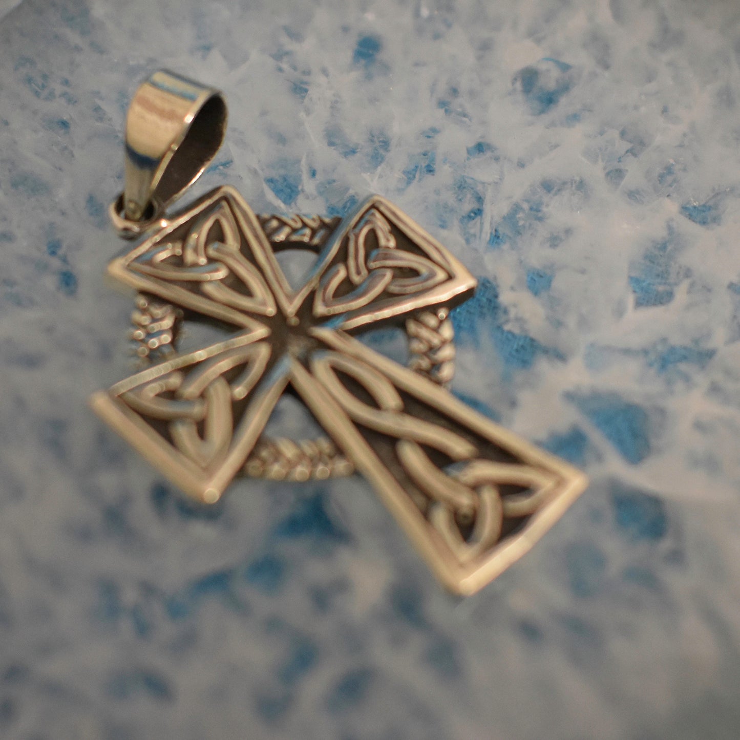 Ganesha Handicrafts, Sterling Silver Celtic Cross Pendant (925), Silver Celtic Cross Pendant, 925-Sterling Silver Pendant, Bisexual Pendant, Womens Modern pendant, Boys Modern Pendant, New Trending Pendant.