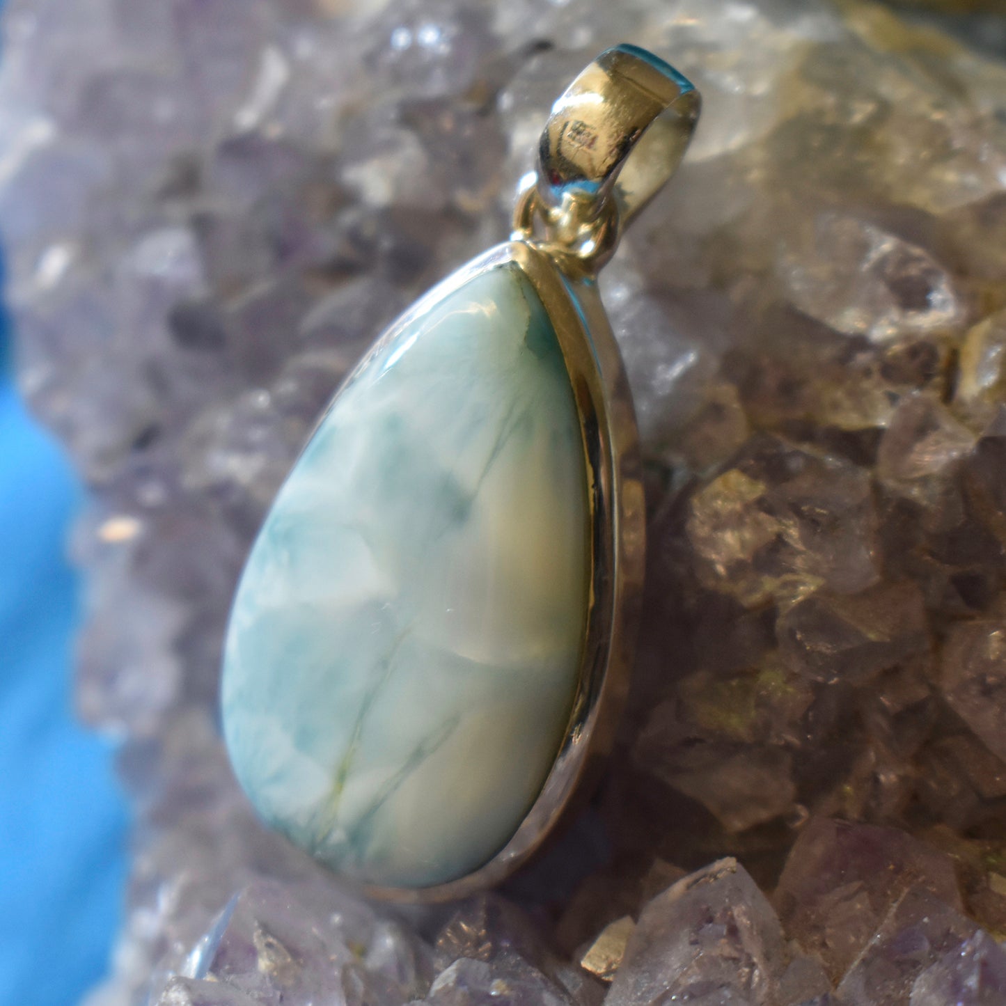 Ganesha Handicrafts, Sterling Silver Labradorite Pendant (925), Sterling Silver Labradorite Pendant, 925-Sterling Silver Pendant, Women's Trending Pendant, Womens stylish Pendant, Fashion For Women's Pendant, Women's Pendant Collections.