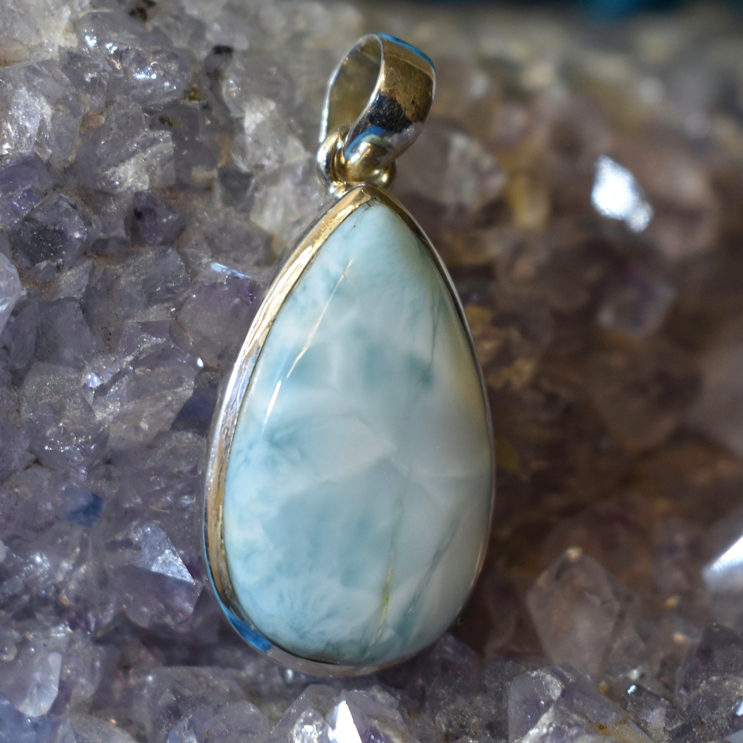 Ganesha Handicrafts, Sterling Silver Labradorite Pendant (925), Sterling Silver Labradorite Pendant, 925-Sterling Silver Pendant, Women's Trending Pendant, Womens stylish Pendant, Fashion For Women's Pendant, Women's Pendant Collections.