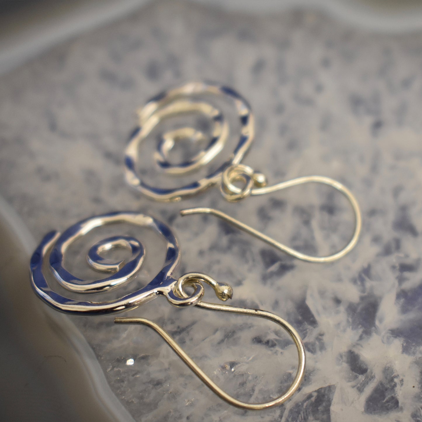 Ganesha Handicrafts, Swirl Earrings, Women's Trending Earrings, New Model Earrings, Women's Fashion Earrings, Women's Swirl Earrings.