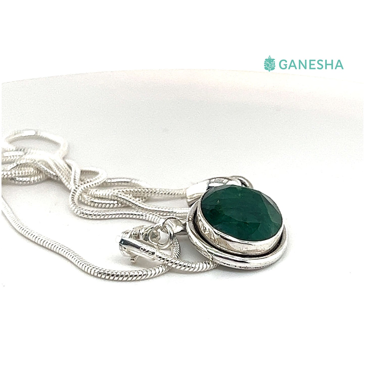 Ganesha Handicrafts, Emerald - 925 Sterling Silver Jewellery Gift Set With Free Chain, 925 Sterling Silver Jewellery Gift Set With Free Chain, Womens stylized Jewellery and Chain, Green Colour Emerald Silver Jewellery.