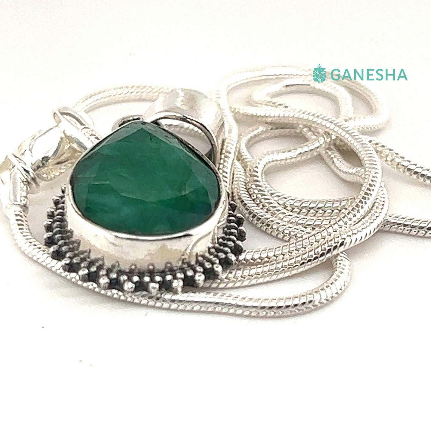 Ganesha Handicrafts, Emerald - 925 Sterling Silver Jewellery Gift Set With Free Chain, 925 Sterling Silver Jewellery Gift Set With Free Chain, Womens stylized Jewellery and Chain, Green Colour Emerald Silver Jewellery.